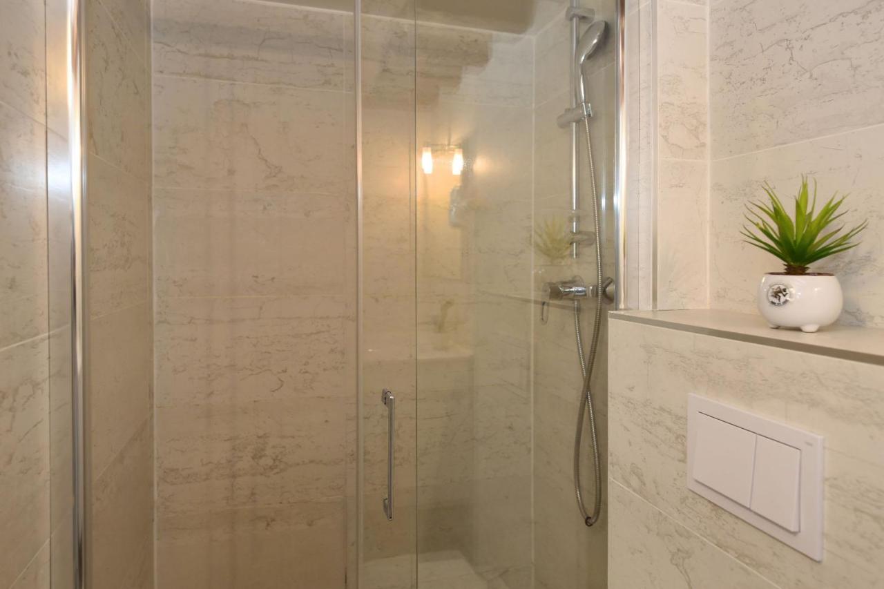 Studio Fonctionnel A Deux Pas Du Musee Grevin - 2P Apartment Paris Ngoại thất bức ảnh
